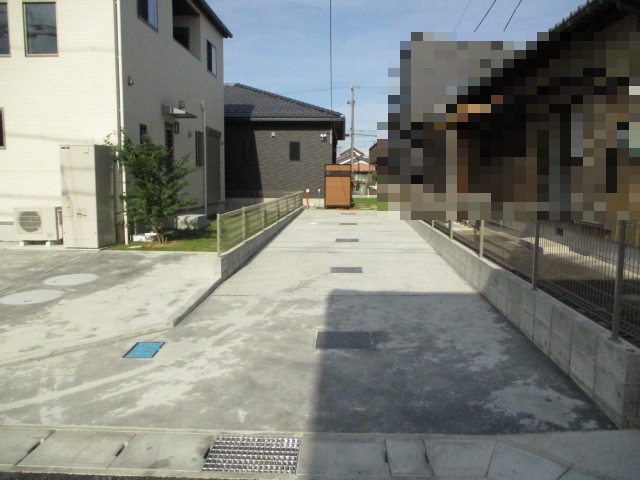 B棟入口